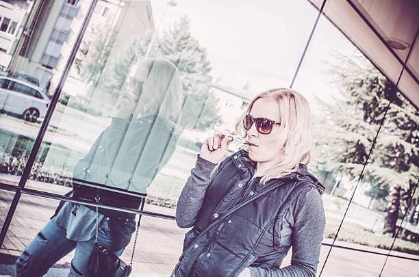 Fedezze fel az e cigi nikotinmentes élményt és miért válassza az e cigi nikotinmentes változatot a dohányzás helyett